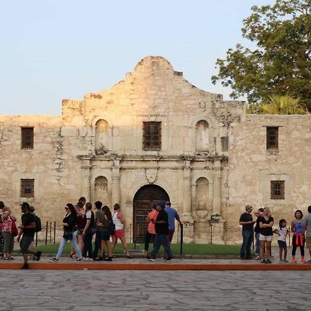 Spectacular 3 Bedroom Plus 2 And A Half Ba Apt Near Downtown San Antonio Exterior foto